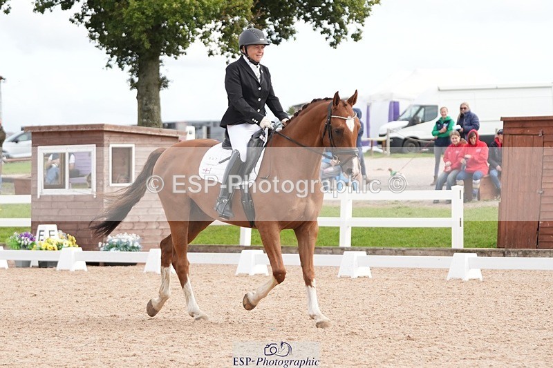 250906-112111-01595 - 007-Karen.DanceHevans.Sign.of.the.Times