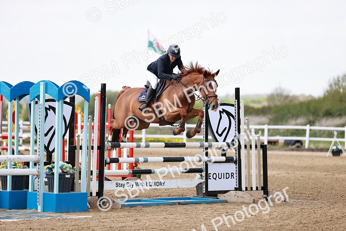  - Class 24 - Senior Newcomers - 1.10m