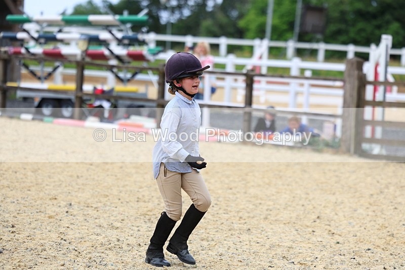 3E7A0007 - Egg and Spoon