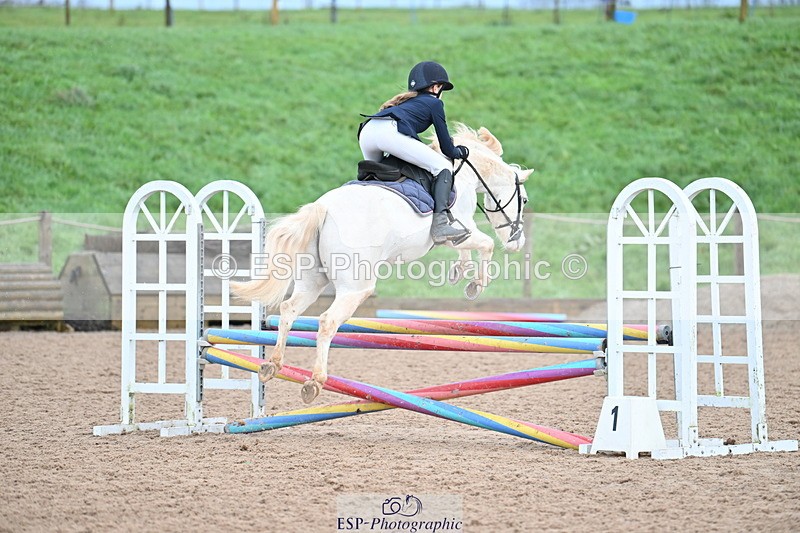 231203A-110913-00739 - Cls 16+17 Club and Schools 80cm