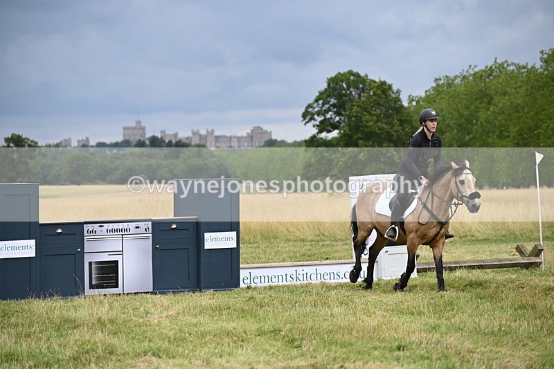 WJ6_2932 - Time at Jump 11:06 to 11:40