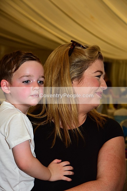 CON-718 - Joey and Ella