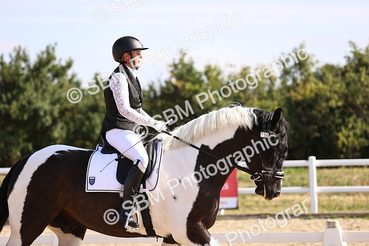 SBM_008616 - Novice 5 - 08.30-9.33