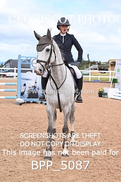 BPP_5087 - CLASS 7 THURS Redpost Equestrian Senior Foxhunter/1.20m Open