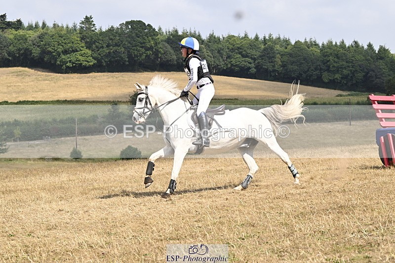 250824A-131823-36848 - 2045-Rosie.Saunders