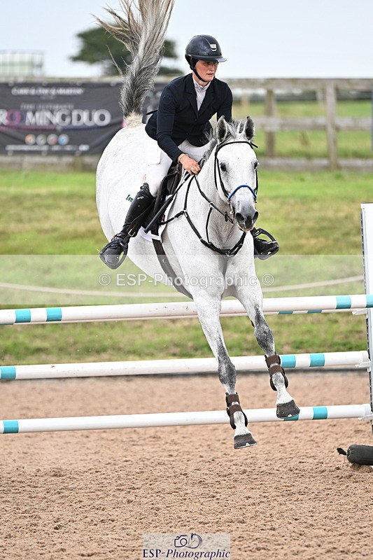 240828A-160816-01292 - Cls 5 Snr Foxhunter and 1.20m Open