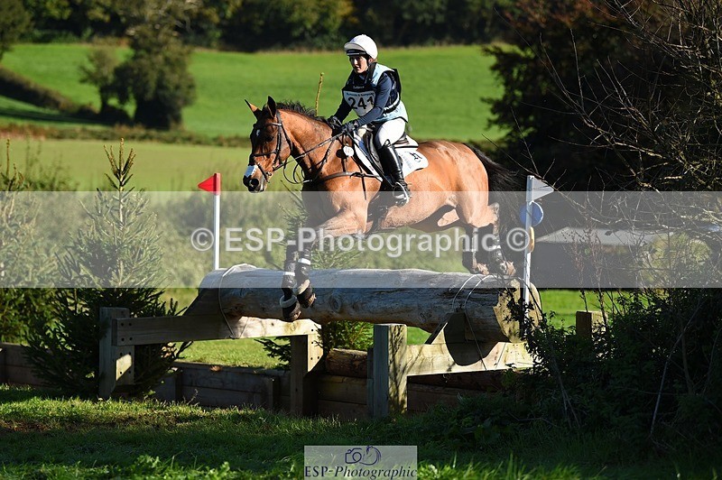 231022-111206-25758 - 241-HILDARE.HERMITAGE-Danielle.Mccormack-XC