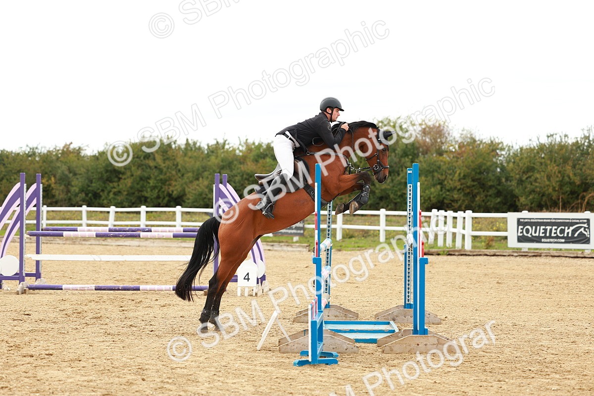 SBM_001492 - Class 4 - Senior Newcomers - 1.10m