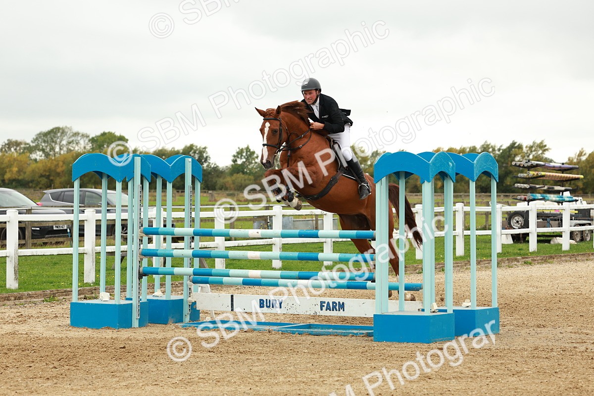 1I0A8097 - Class 5 - Senior Foxhunter 1.20m
