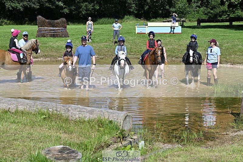 240728B-111142-01163 - Gemma's Group XC
