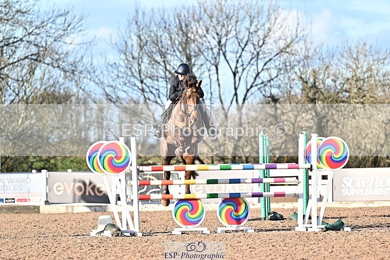 251203-135504-00748 - Cls 5 Foxhunter and 1.20m Open