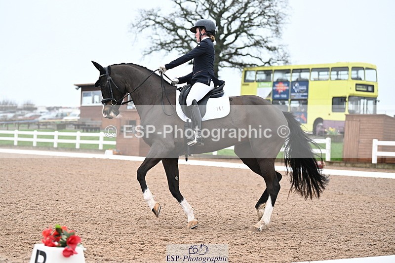 240217A-114339-02401 - 161-Katie.Warner-Active.Nuvalari