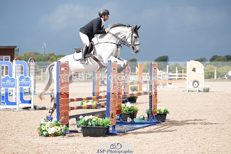 250913-123231-06909 - Cls 15 Snr Foxhunter