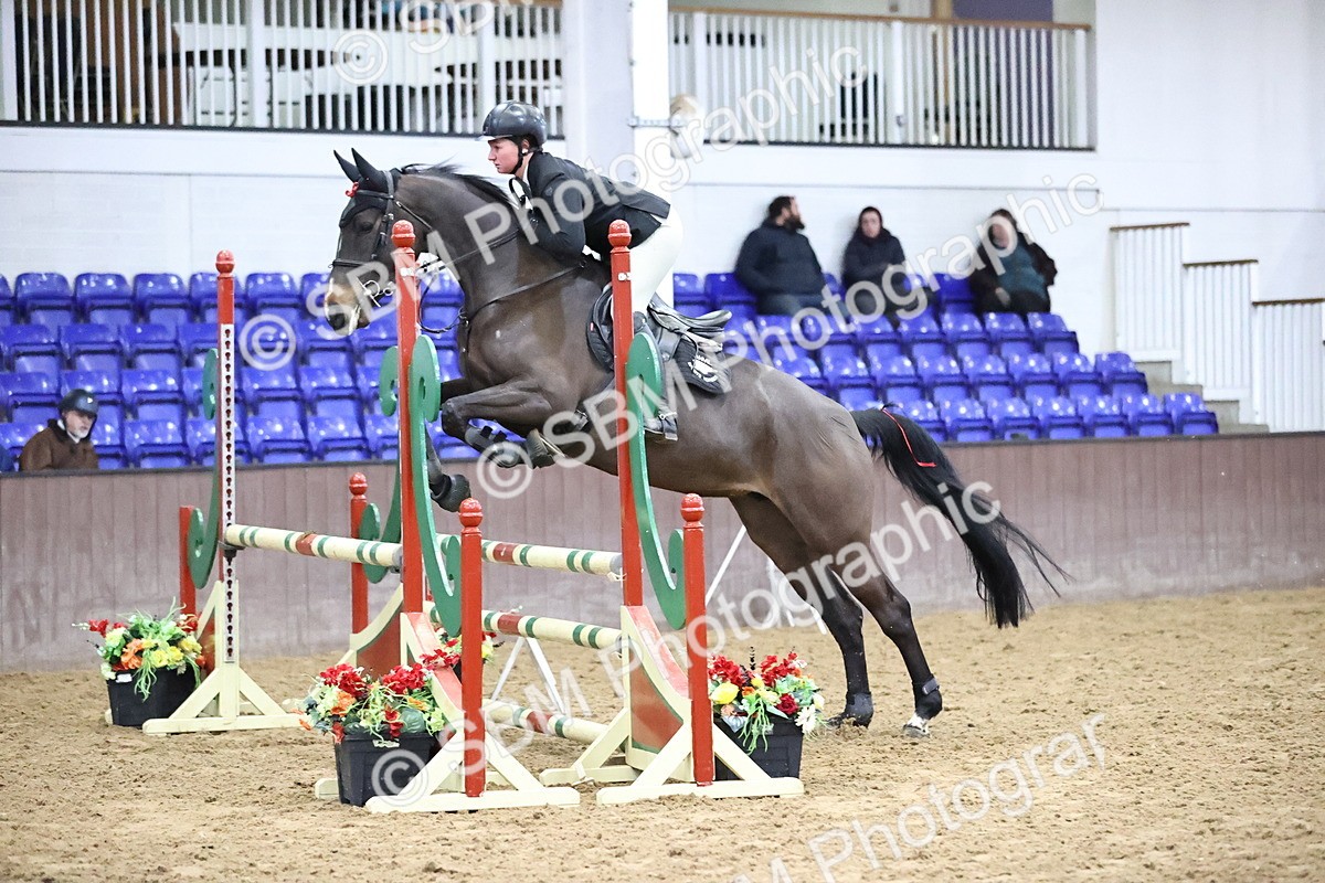 SBM_2310 - Class 8 - Nupafeed Supplements Senior Discovery/ 1m Open