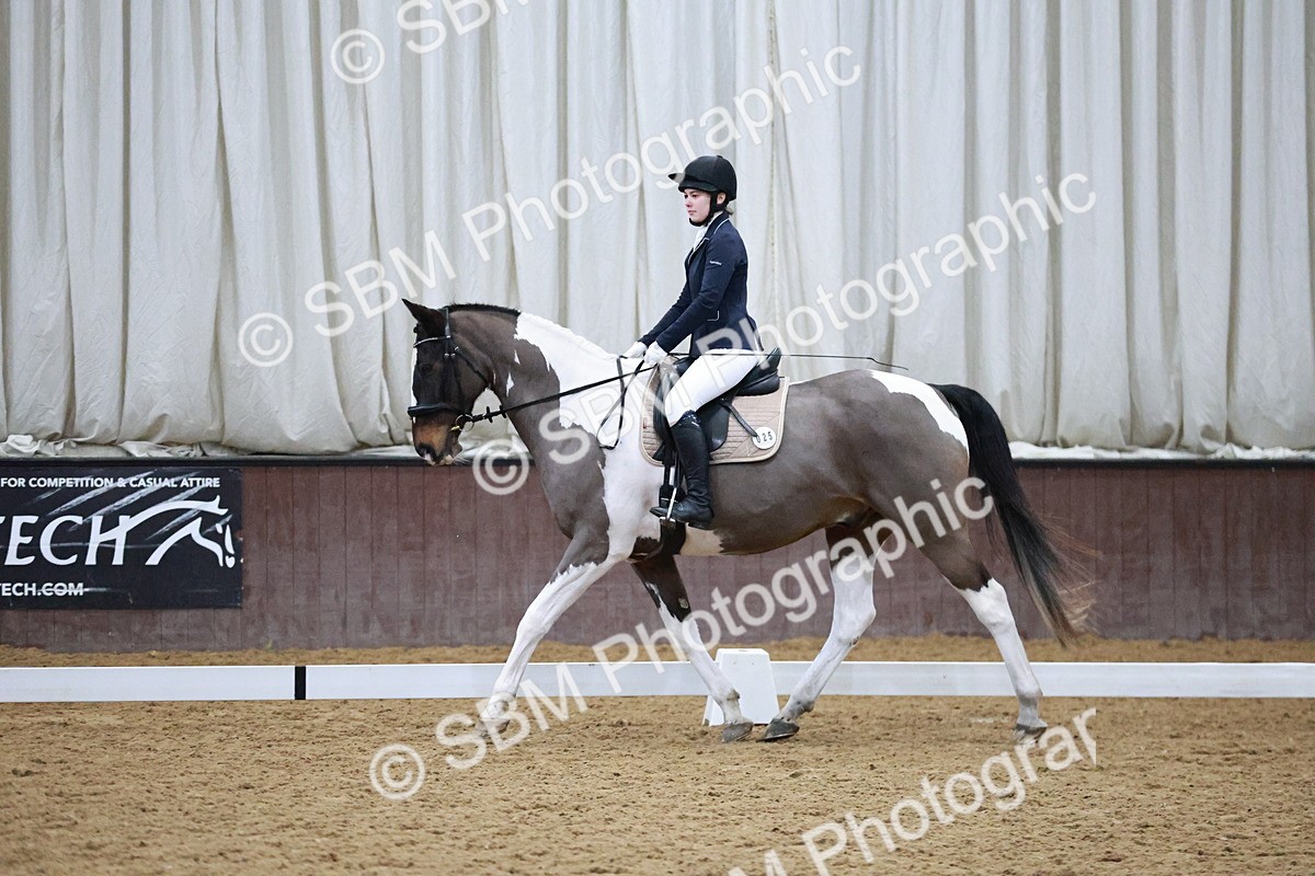 SBM_000535 - Class 7-6 - Novice 3-Novice 2