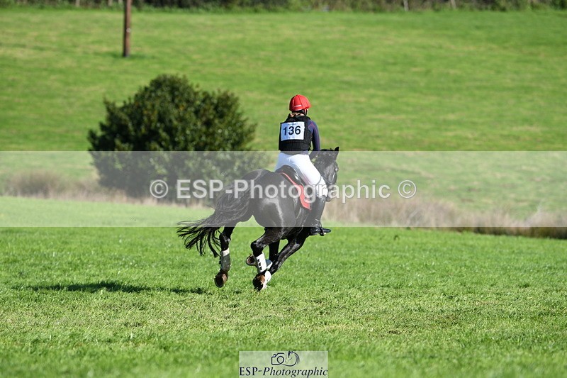 251024A-123825-11624 - B-136-Sophie.Jackson