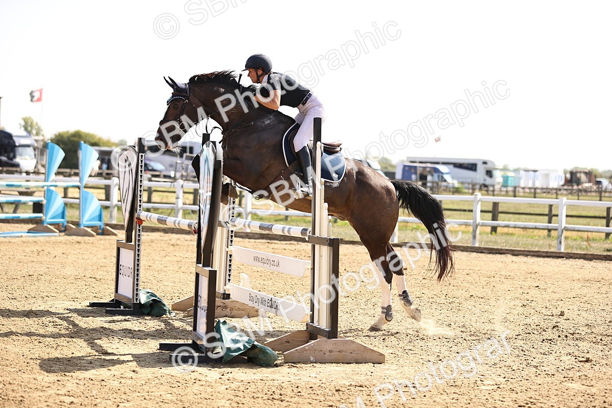 SBM_006842 - Class 13 - Senior Newcomers - 1.10m