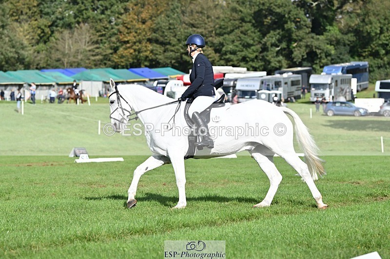 231020-120046-08301 - 651-RATHNAGREW.GREY.TEX-Nicola.Horsley-gubbins-DR