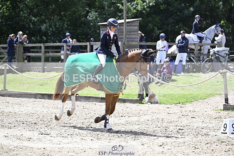 250525A-132032-17672 - Presentations Section B CCI 3 Star Long