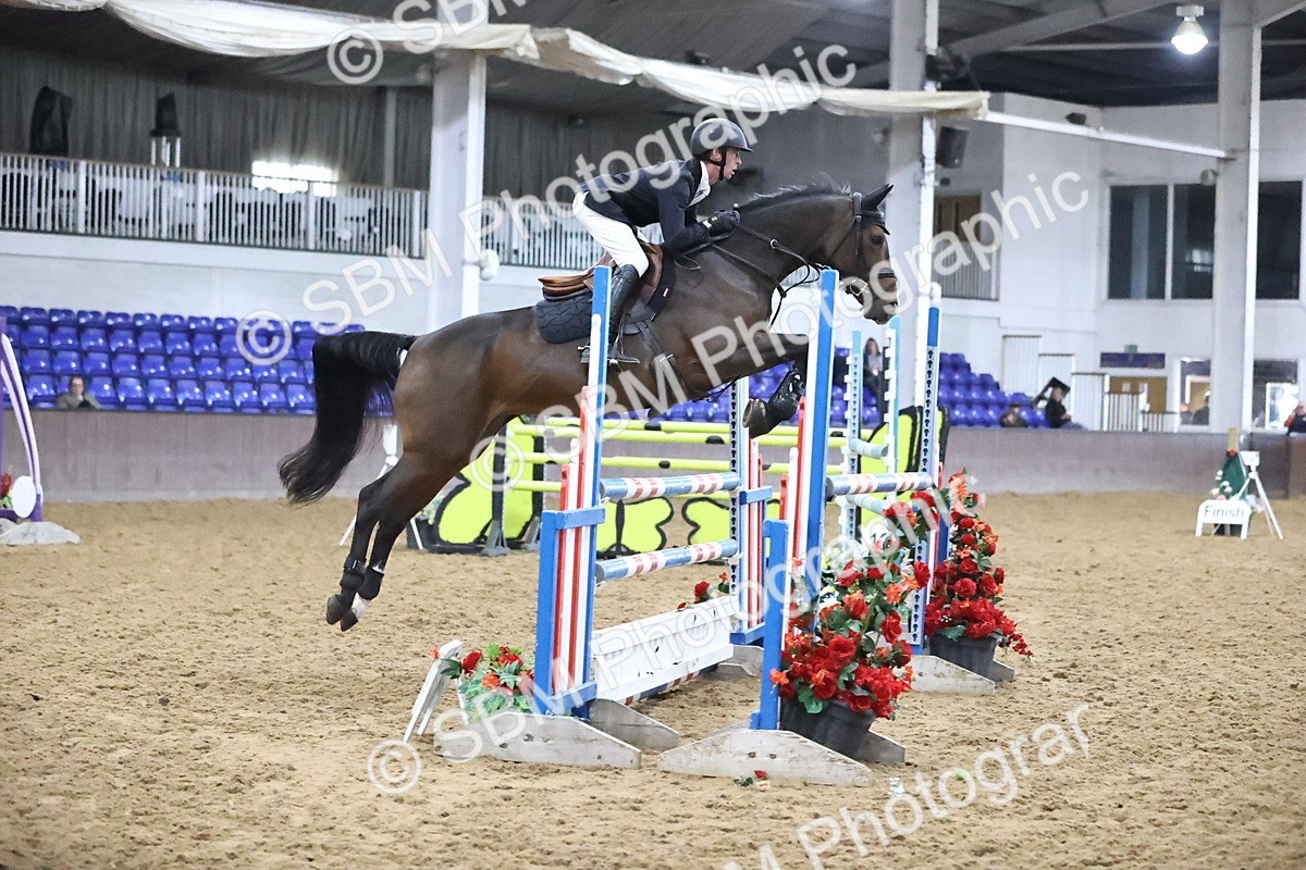 SBM_003811 - Class 12 - Senior Foxhunter 1.20m