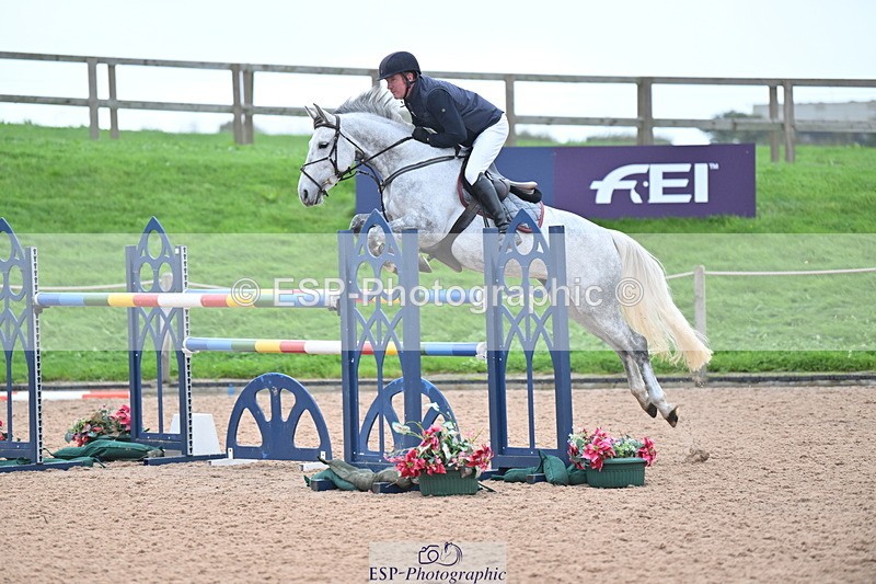 231013A-143558-02752 - Cls 9 Foxhunter & 1.20m Open