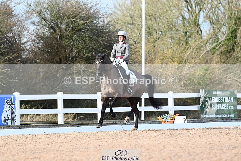 240218A-140330-08545 - 152-Beth.Miller-Lillie.Langtry