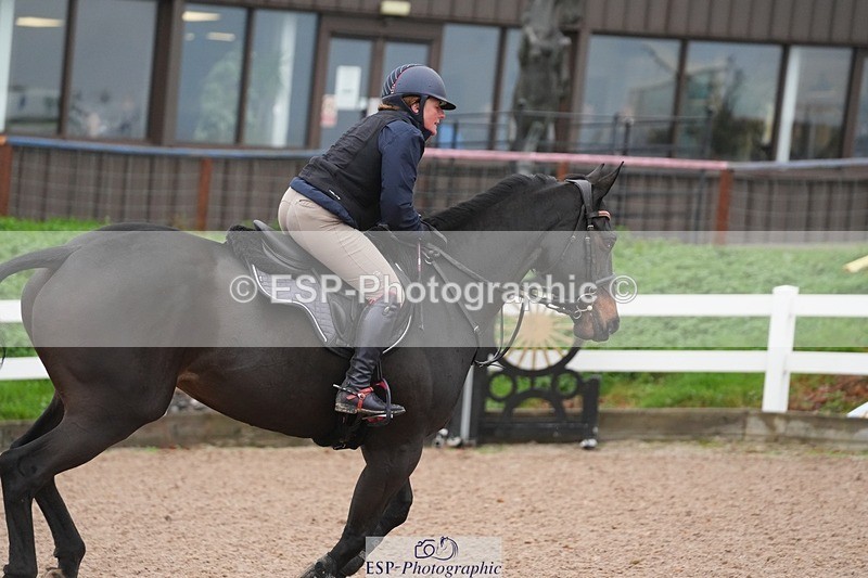 251107-133603-00988 - Cls 5 Newcomers and 1.10m Open