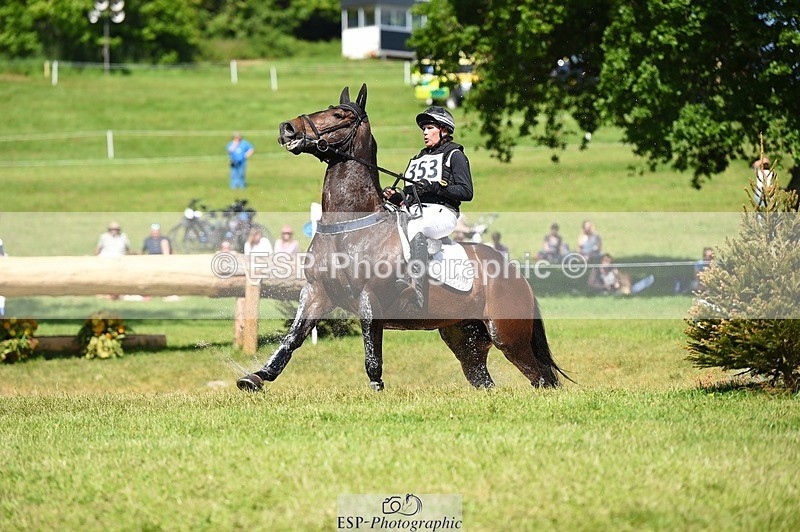 230527-151522-10332 - 353-THE_RIPPER-Bundy_Philpott-XC