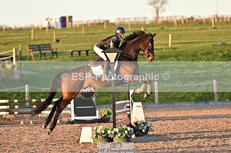 250401-191934-00970 - 90cm Classes