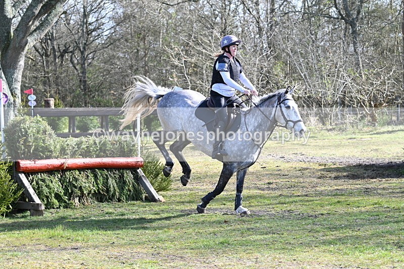 WJ7_9990 - Time 10:13 to 10:38 Times at the Fence