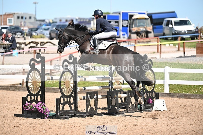 250510-142156-11732 - Cls 23 1.05m Amateur Quali