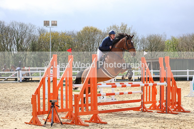 3E7A1404 - Class 6: Senior 1.05m