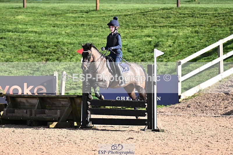 260228-105017-00104 - 70cm