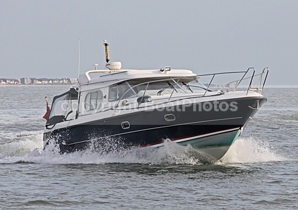 091018 NAIVASHA IMG_4051 - Motorboats - Hardtop