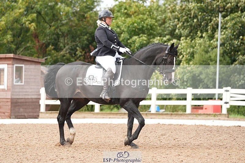 250907-155212-09680 - 057-Joanna.JohnsRockoko