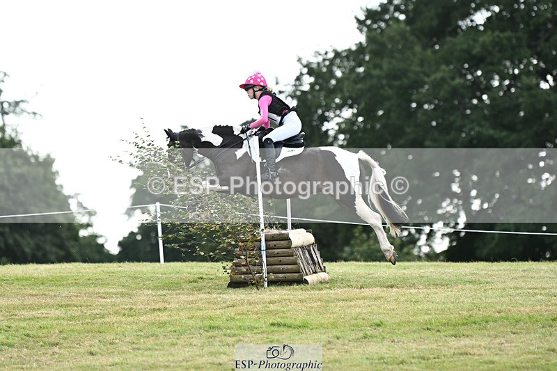 240825X-104153-31176 - 70cm XC 10.00 to 11.00