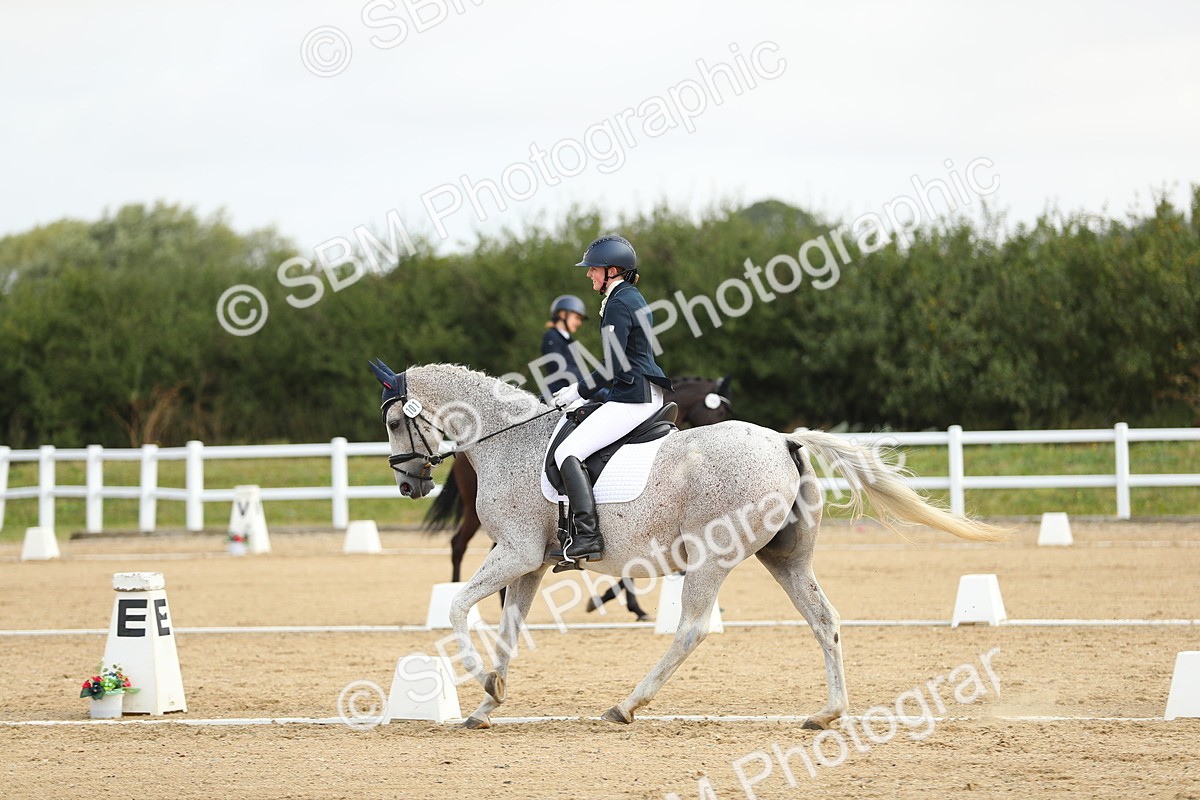 SBM_015087 - Class 13 - Novice 23 - 8,30-9.33