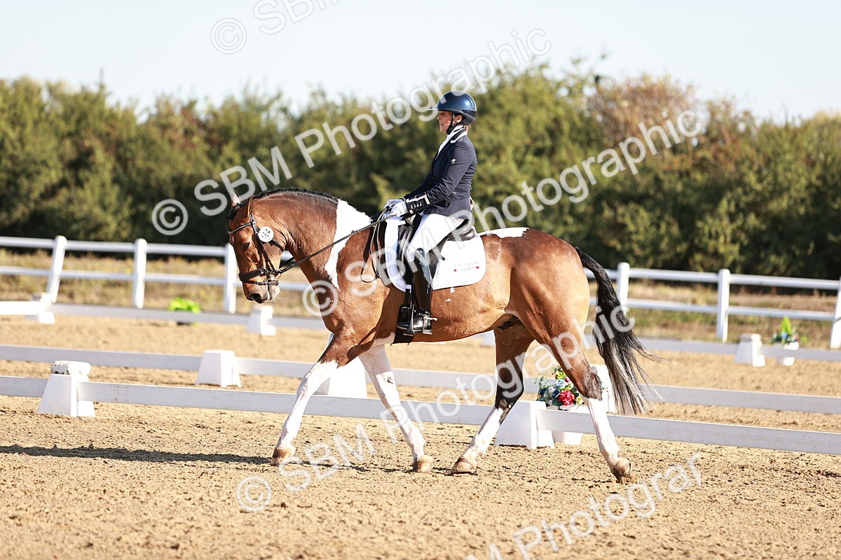 SBM_004230 - Class 12 - Novice 5 - 9.07-10.10