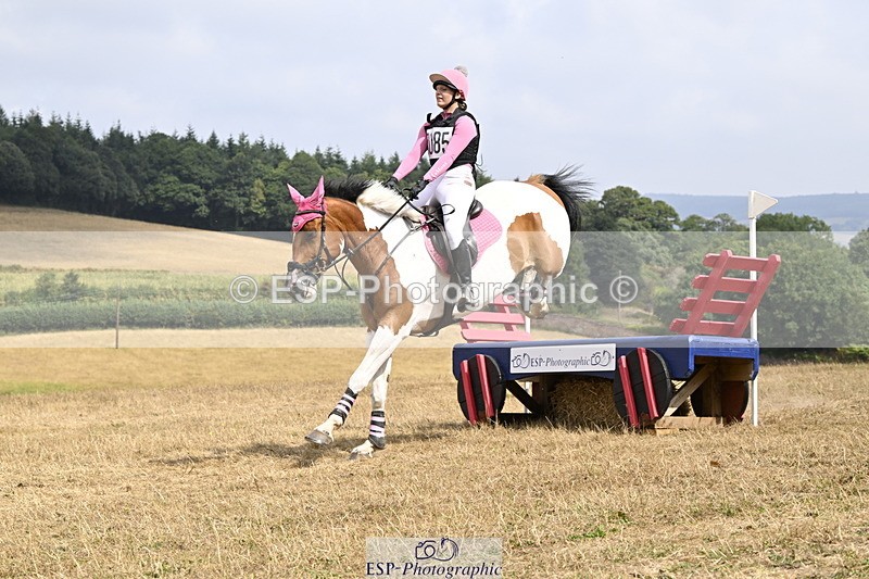 250824A-130614-36781 - 2010-Freya.Hallam-Deakin-Tommy