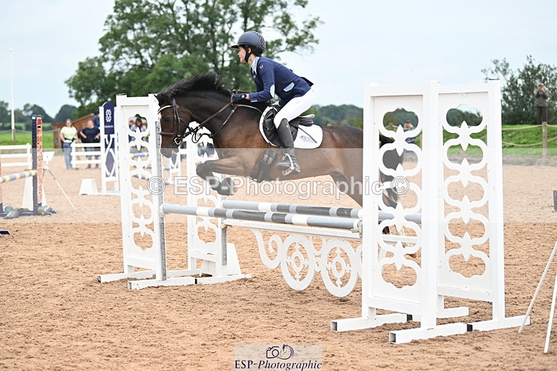 240907A-123827-01701 - Cls 3 Pony Medium Team 80cm & 90cm