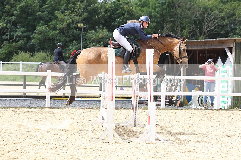 3E7A4884 - Class 4: Senior British Novice/90cm open
