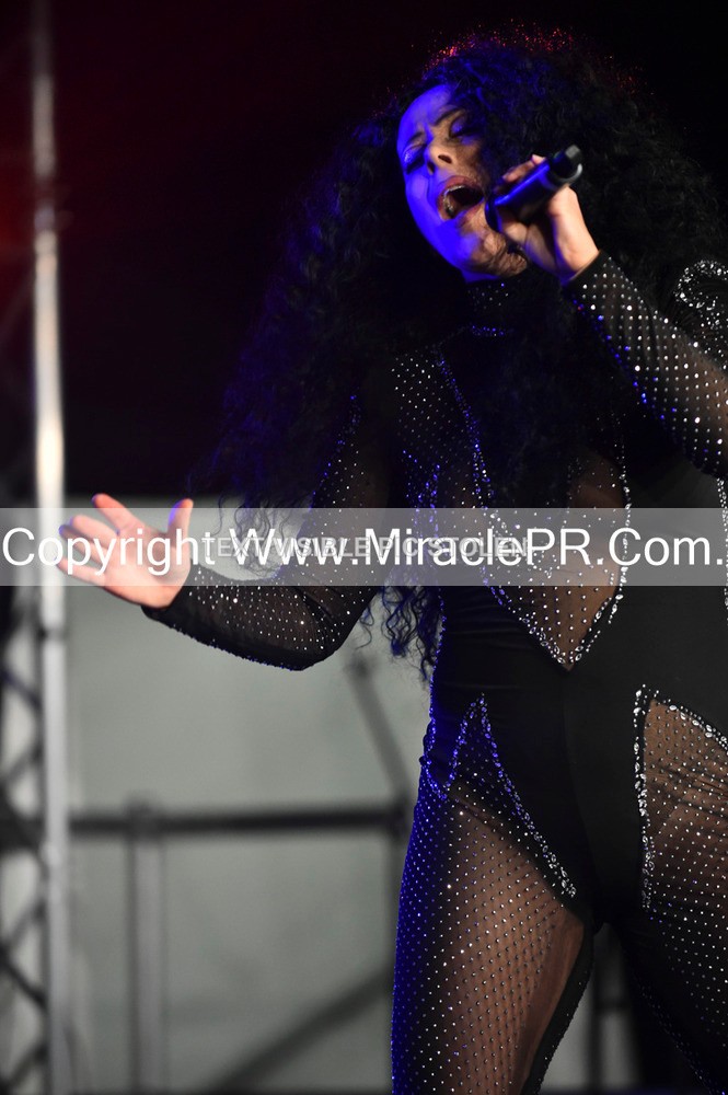 SH4_6514 - The Cher Experience