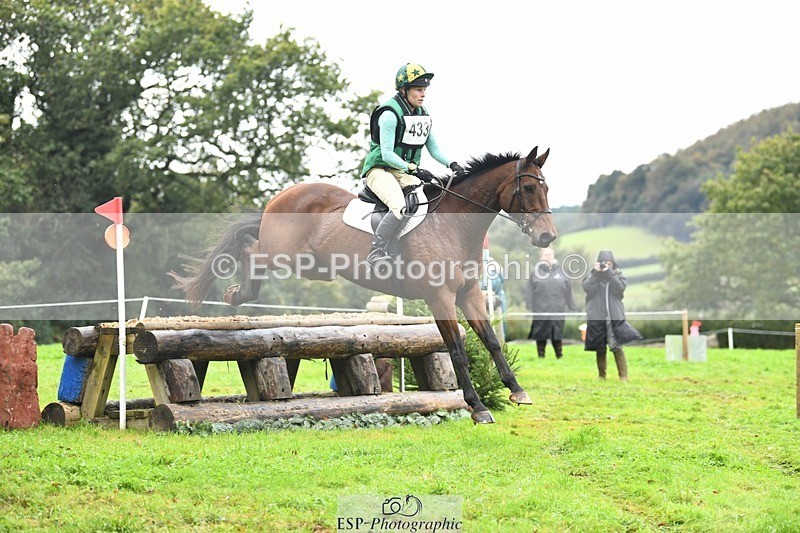 231021-122954-16786 - 433-WILLIAM-Laura.Sharpe-SC+XC