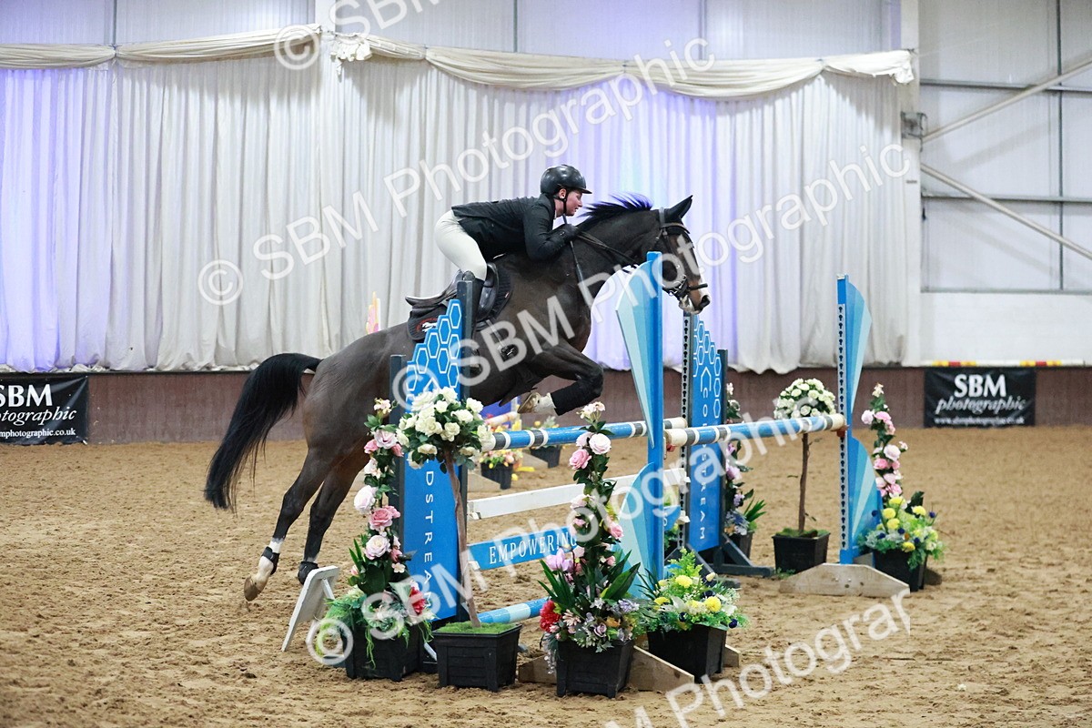 SBM_004353 - Class 17 - Senior Newcomers - 1.10m