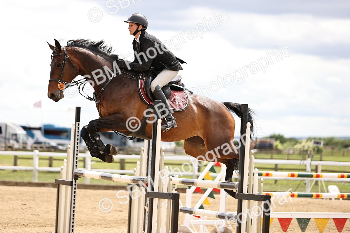 SBM_003209 - Class 11 - Senior Newcomers - 1.10m