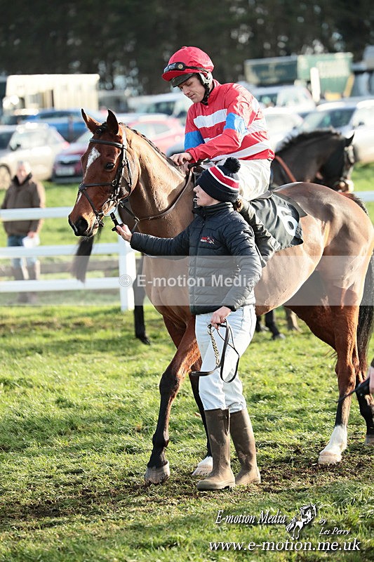 PtP 141225  1998 - New Forest Hounds PtP Larkhill 14/12/25