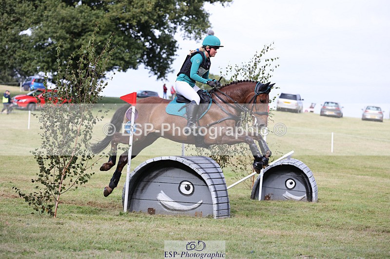 240825X-171206-37882 - 80cm XC 16.30 to 17.30