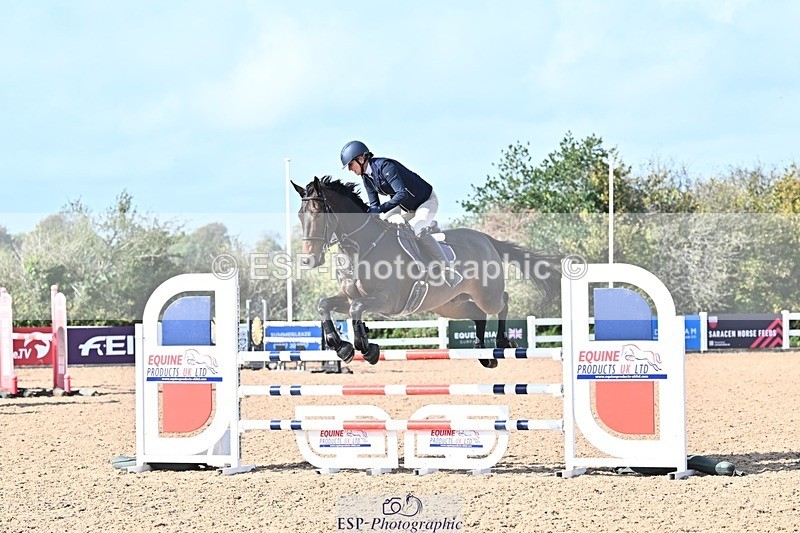 261014-131836-00626 - Cls  05 Snr Newcomers & 1.10m Open