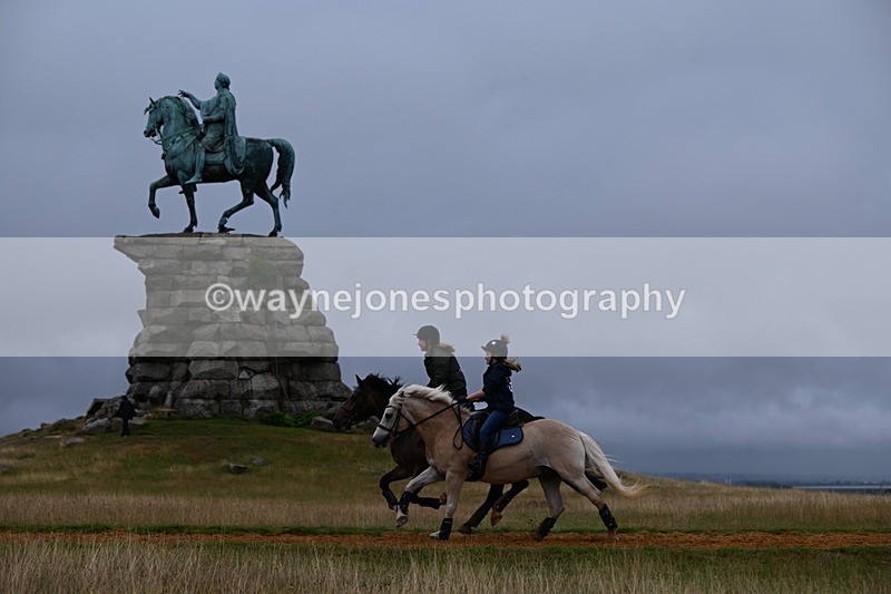 DSC_2633 - Time at Statue 12:34 to 12:56
