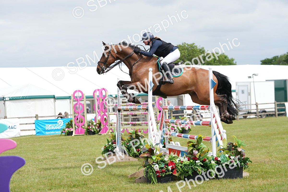 SBM_06496 - Class 202 - National 1.40m Open